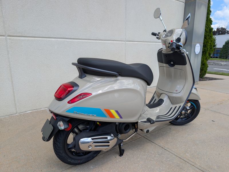 2024 Vespa PRIMAVERA 50 SPORTImage 6