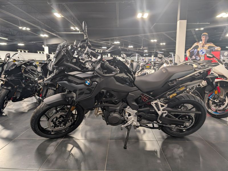 2025 BMW F 800 GSImage 2