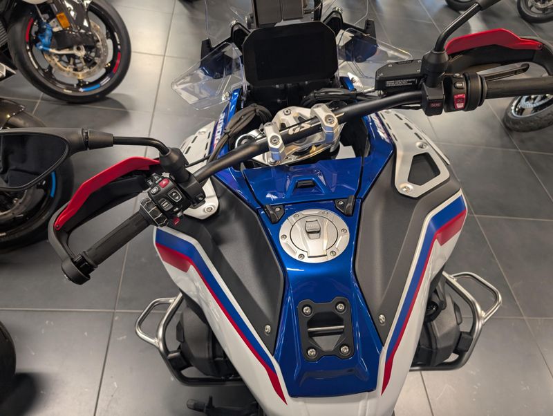 2025 BMW R 1300 GS ADVENTUREImage 3