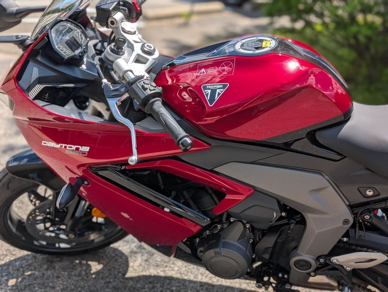 New 2025 Triumph Daytona 660 Image 3