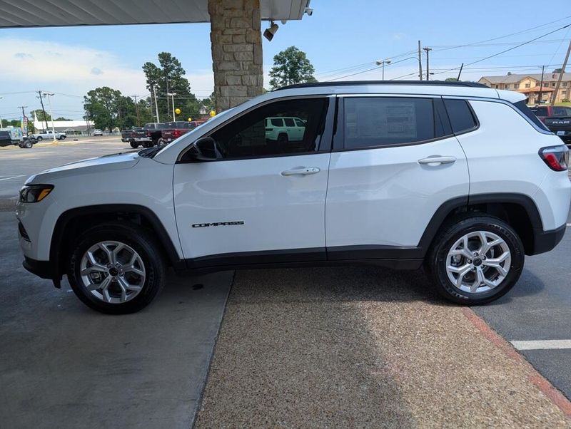 2025 Jeep Compass Latitude 4x4Image 5