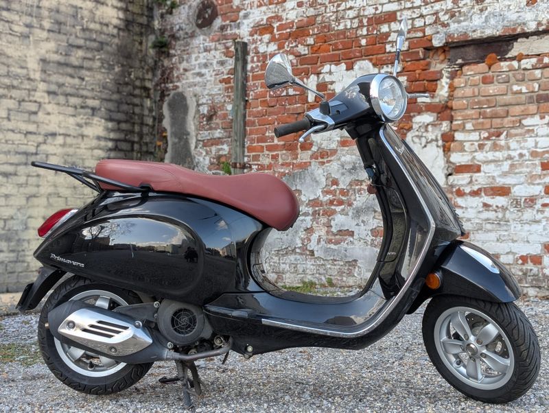 Used 2016 Vespa PRIMAVERA 150 