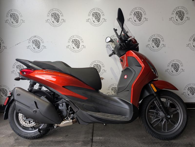 New 2024 PIAGGIO BV 400 
