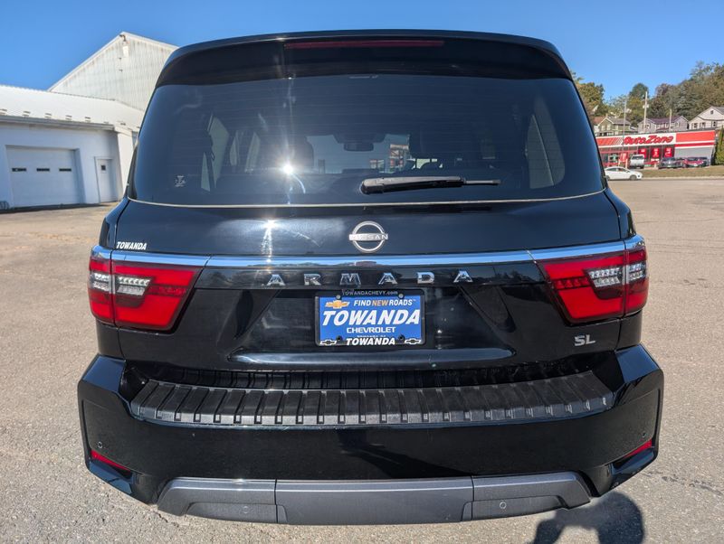 2023 Nissan Armada SL photo 2