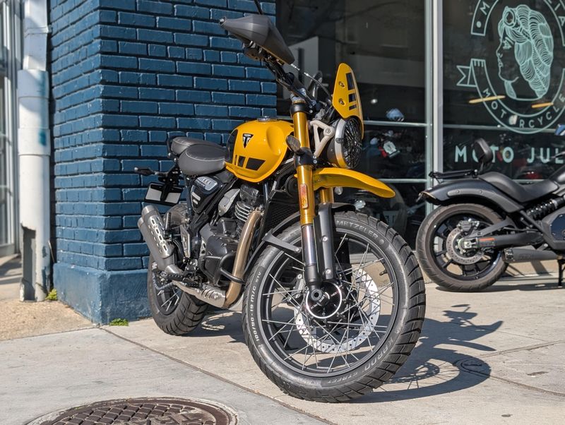 New 2026 Triumph SCRAMBLER 400XC 