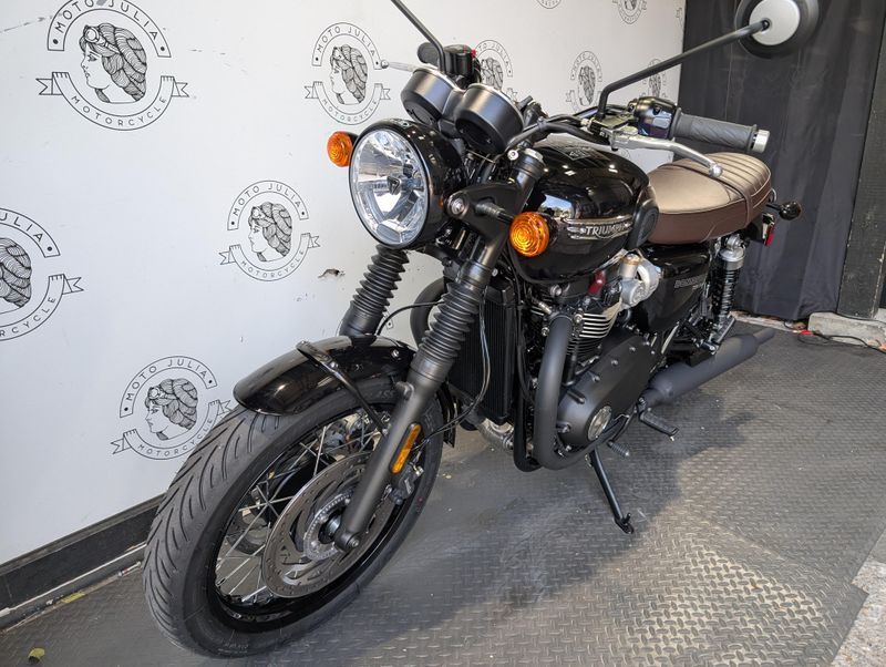 2025 Triumph BONNEVILLE T120 BLACK 