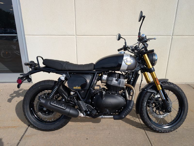 2025 Royal Enfield Bear 650Image 2