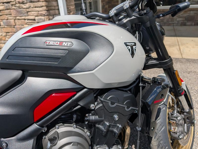 New 2026 Triumph Trident 800 Image 5