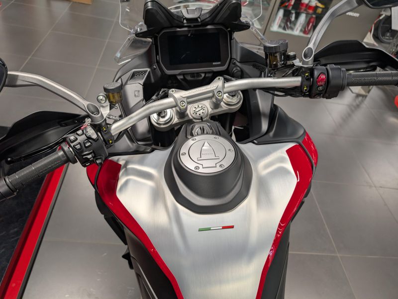 2025 Ducati MULTISTRADA V4 RALLYImage 3