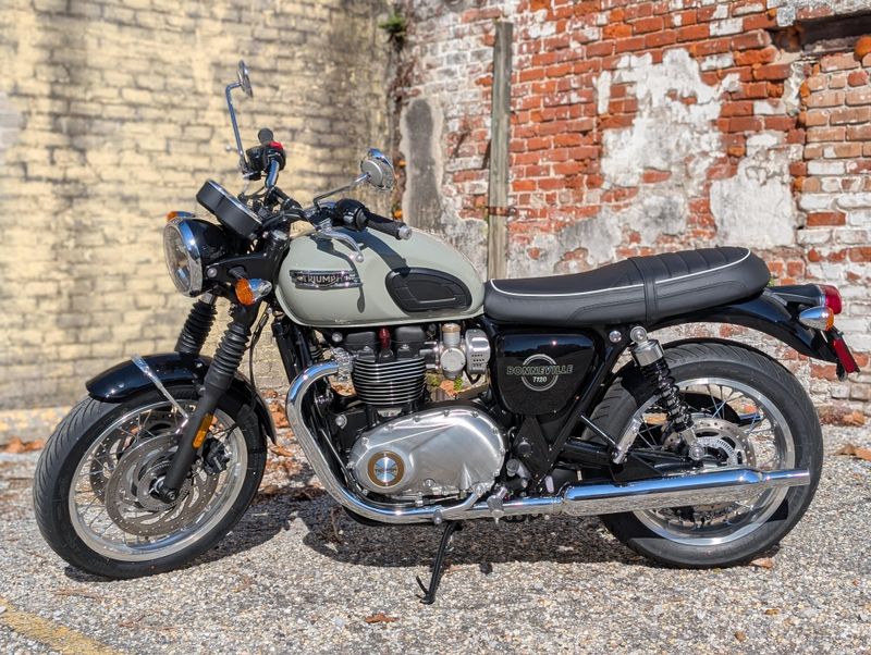 New 2026 Triumph BONNEVILLE T120 