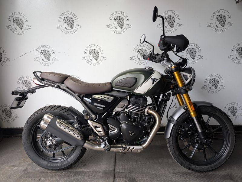 New 2025 Triumph SCRAMBLER 400X 