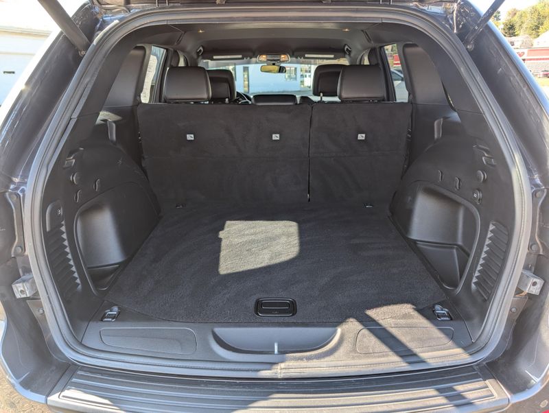 2021 Jeep Grand Cherokee Laredo X photo 11
