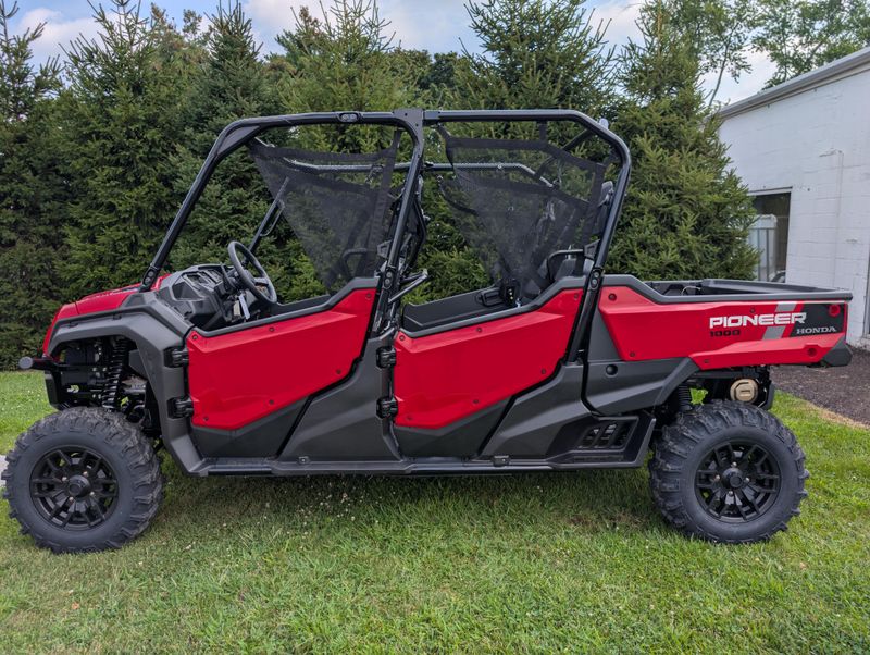 2025 Honda PIONEER 10006 DELUXE CREWImage 2