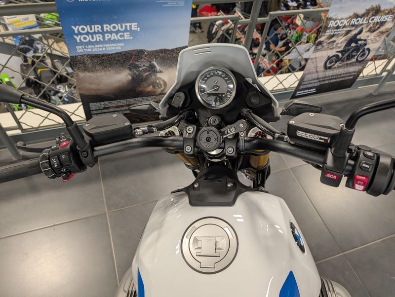 2026 BMW R 12 GSImage 3