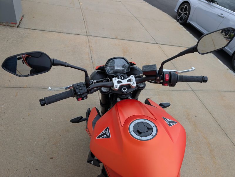 2025 Triumph STREET TRIPLE RImage 7