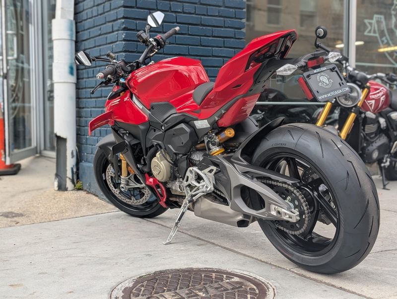 New 2026 Ducati STREETFIGHTER V4S 