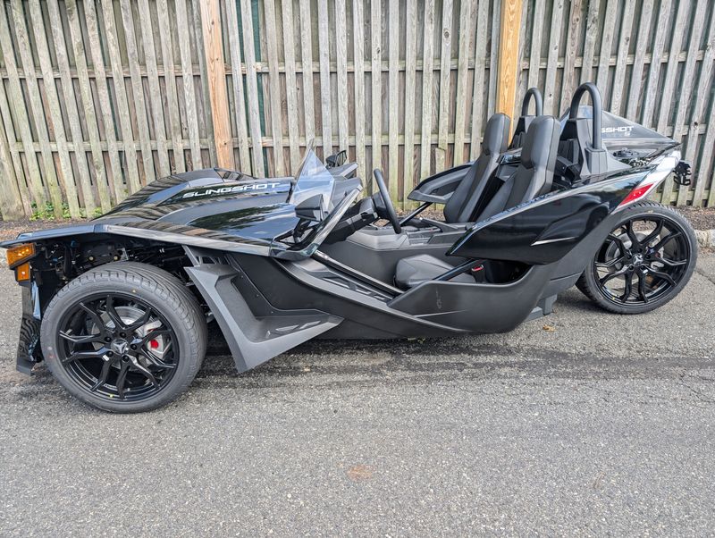 2024 Polaris SLINGSHOT S TECH AUTODRIVEImage 2