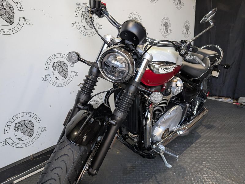 New 2025 Triumph BONNEVILLE SPEEDMASTER 