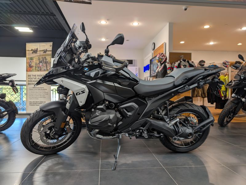 2025 BMW R 1300 GSImage 2