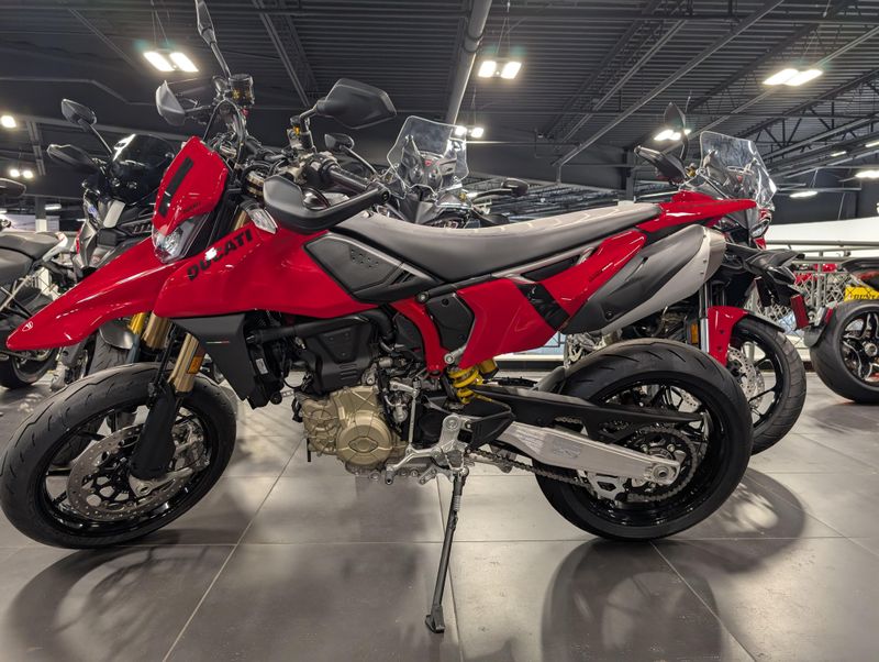 2025 Ducati HYPERMOTARD 698Image 2