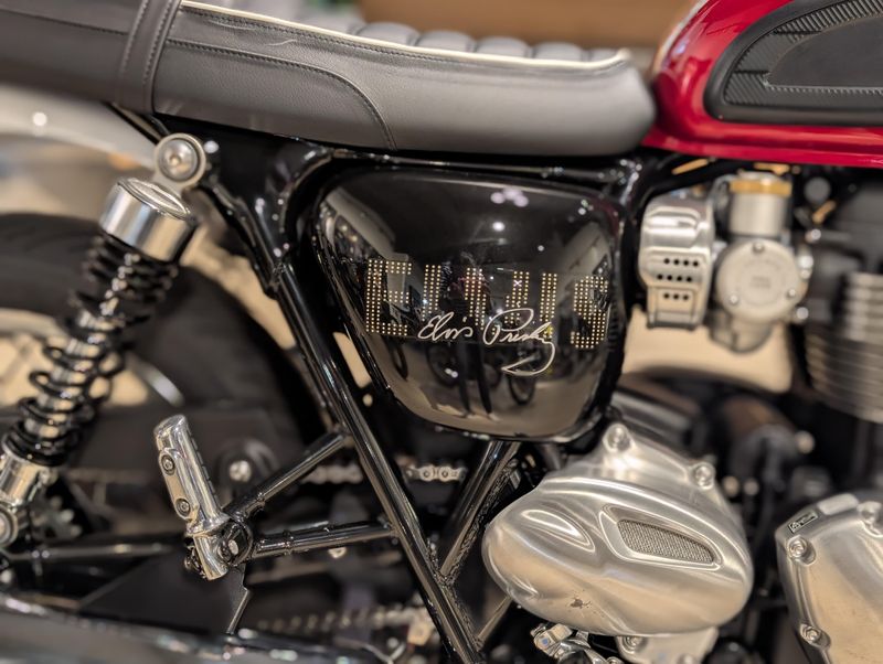 2025 Triumph Bonneville T120 Elvis Edition  in a ELVIS EDITION exterior color. Pitt Cycles (724) 779-1901 pixelmotiondemo.com 