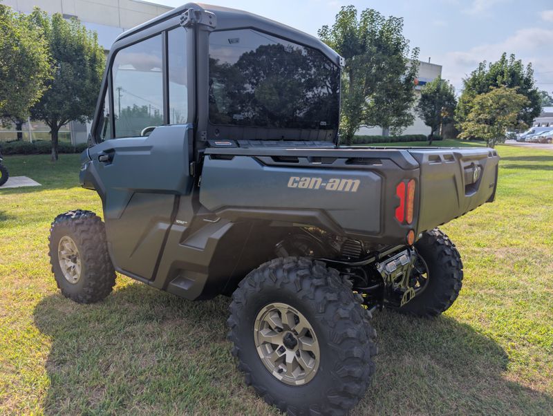 2025 Can-Am DEFENDER LIMITED HD10Image 6