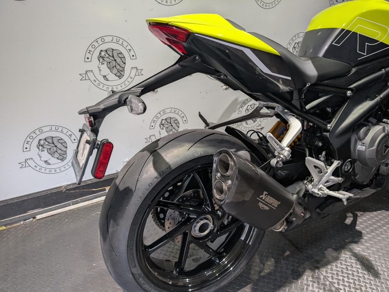 2026 Triumph SPEED TRIPLE RX 