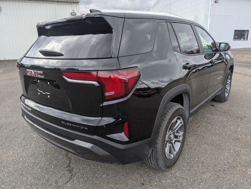 Used 2025 GMC Terrain Elevation