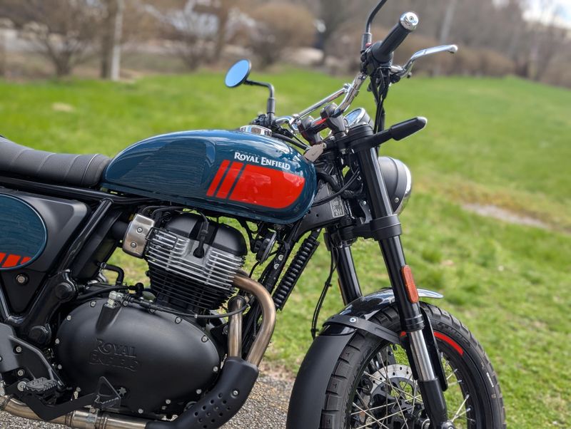 New 2025 Royal Enfield Bear 650 Image 2