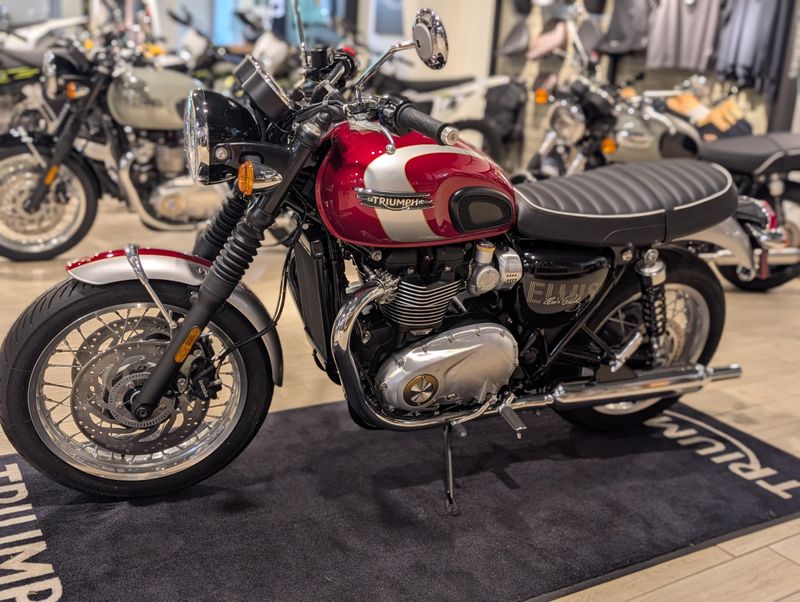 2025 Triumph Bonneville T120 Elvis Edition  in a ELVIS EDITION exterior color. Pitt Cycles (724) 779-1901 pixelmotiondemo.com 