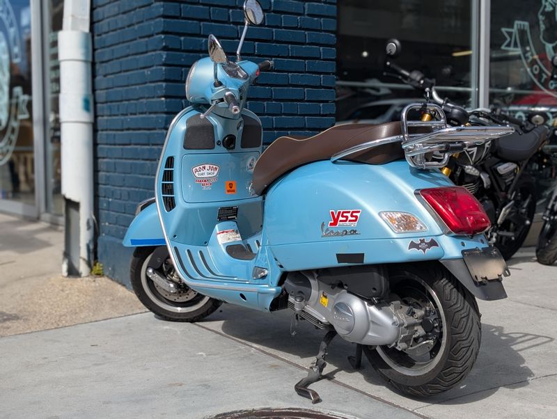 Used 2016 Vespa GTS300SE 70TH 
