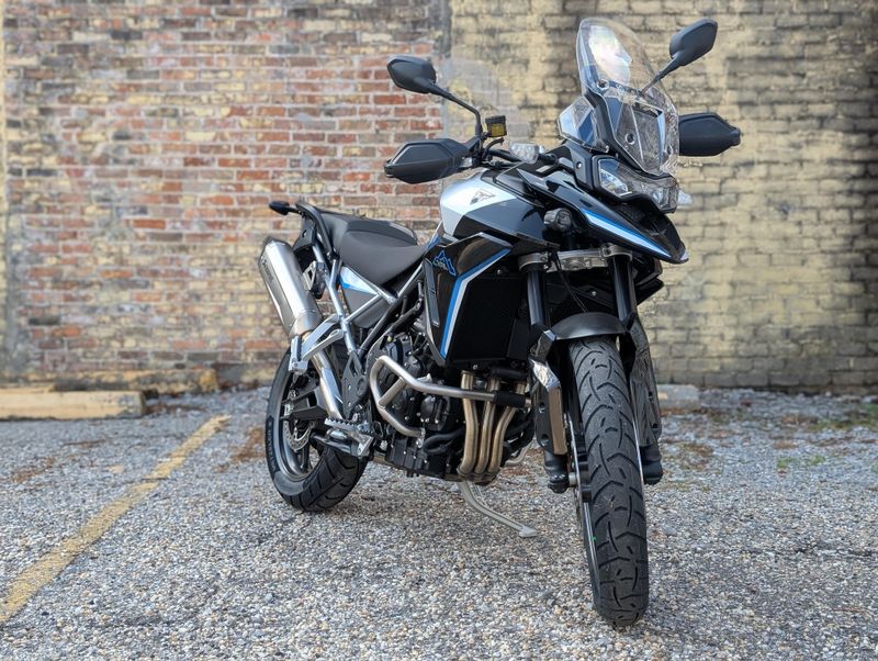New 2026 Triumph TIGER 900 ALPINE EDITION 