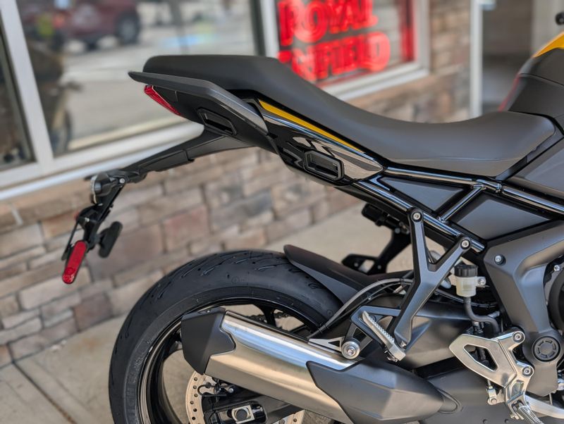 New 2026 Triumph Tiger Sport 800 Image 8