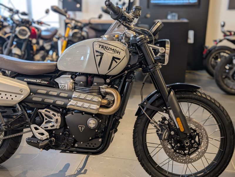 2024 Triumph Scrambler 1200Image 2