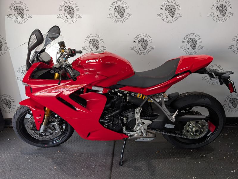 New 2024 Ducati SUPERSPORT S 