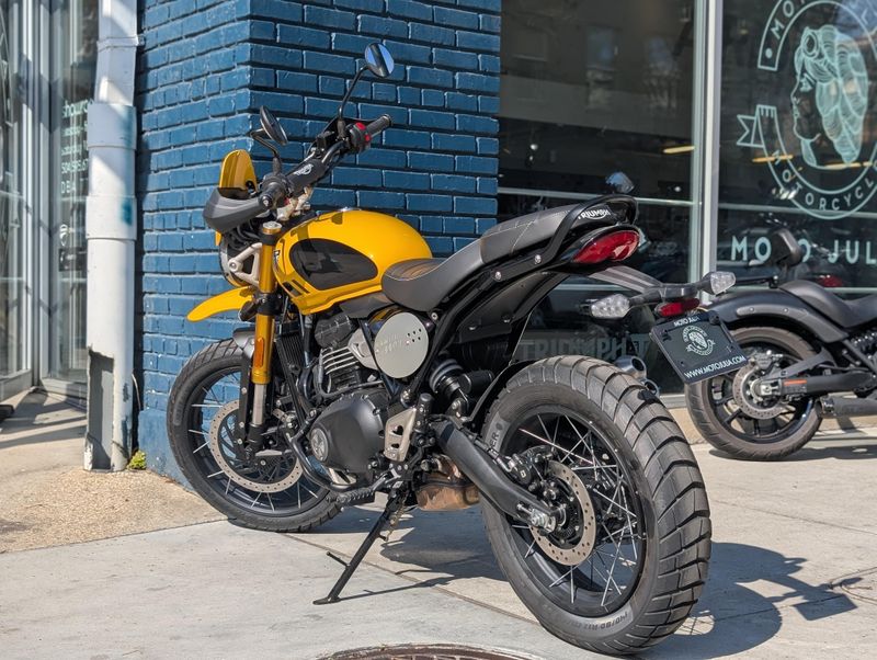 New 2026 Triumph SCRAMBLER 400XC 