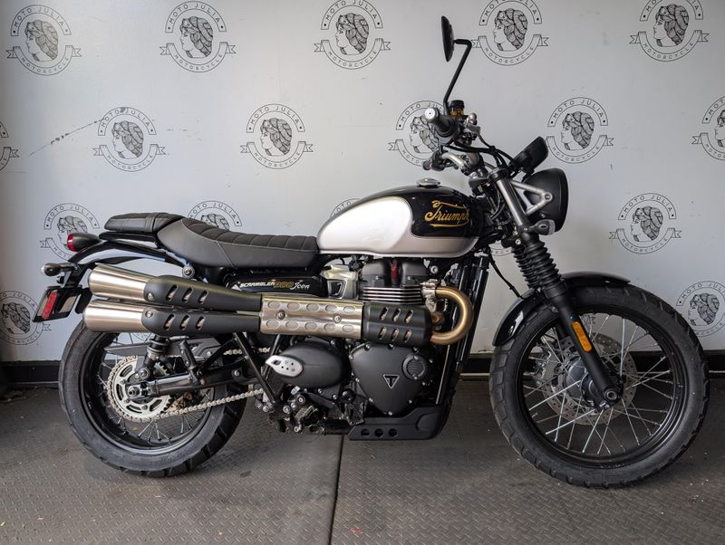 New 2025 Triumph SCRAMBLER 900 