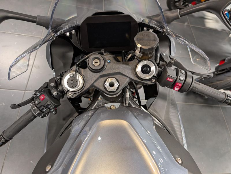 2025 BMW S 1000 RRImage 4