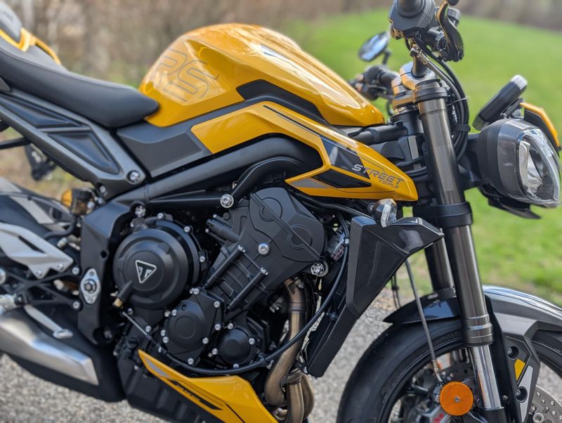 New 2026 Triumph Street Triple 765 RS Image 3