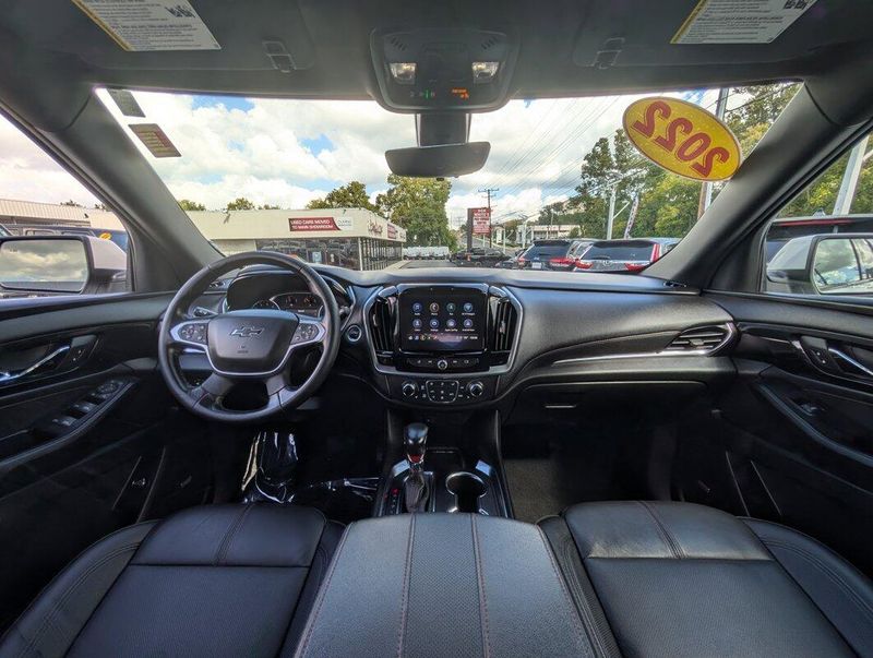 2022 Chevrolet Traverse RS photo 13
