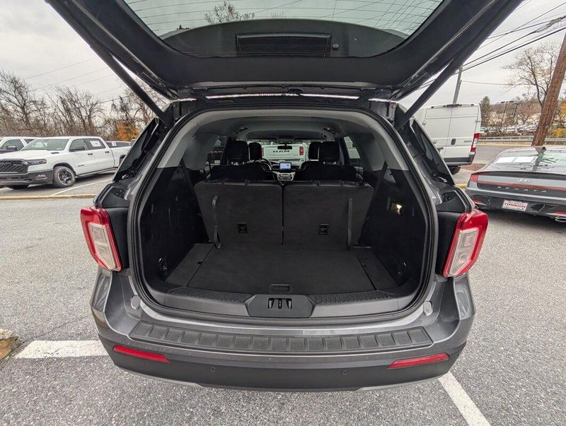 2022 Ford Explorer XLT photo 4