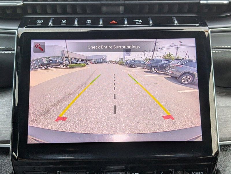 2021 Jeep Grand Cherokee Overland photo 29