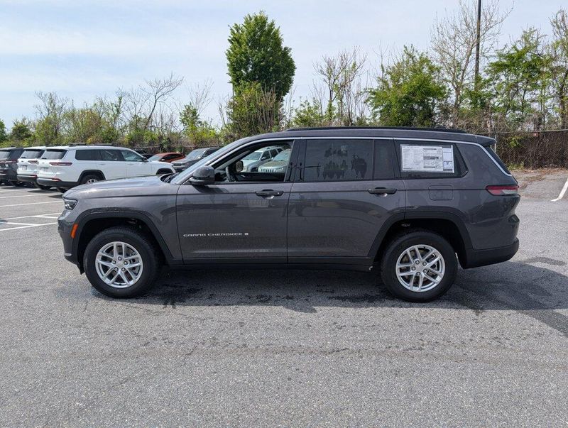 2025 Jeep Grand Cherokee Laredo X photo 29