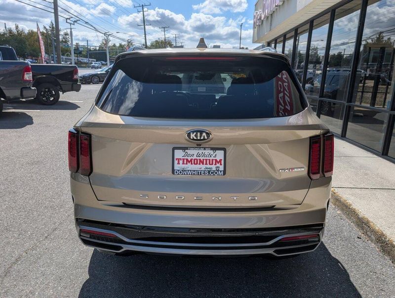 2021 Kia Sorento EX photo 26