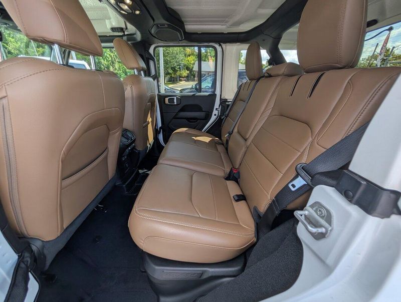 2021 Jeep Wrangler 4xe Unlimited Rubicon High Tide photo 6