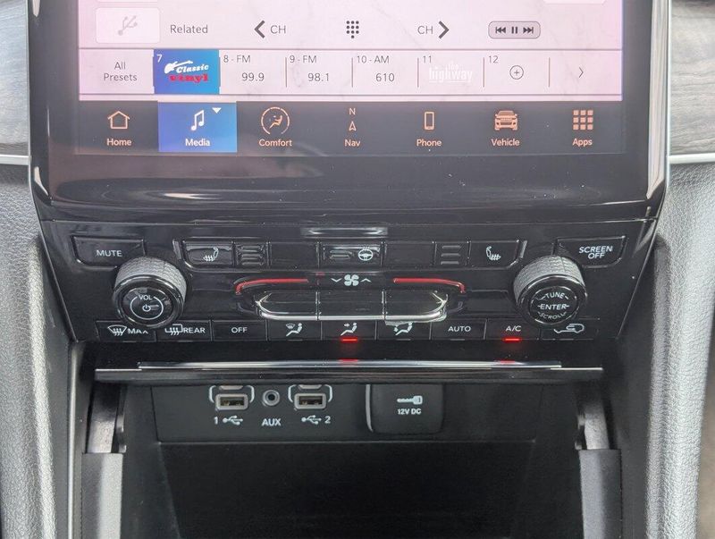 2024 Jeep Grand Cherokee Limited photo 20