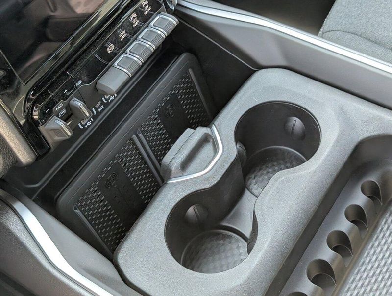 2026 Ram 2500 Big Horn photo 14