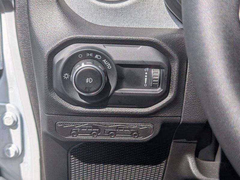 2025 Jeep Wrangler Willys photo 11