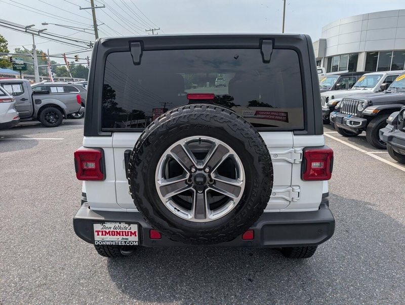 2020 Jeep Wrangler Unlimited Sahara photo 25