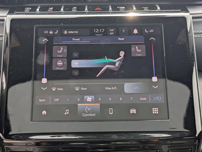 2025 Jeep Grand Cherokee Laredo X photo 27